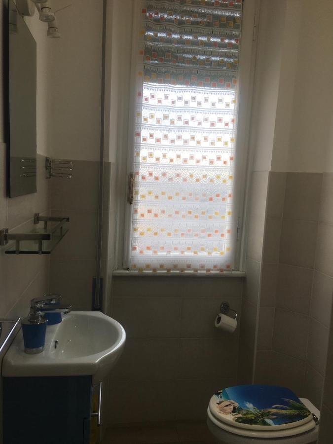 Near The Beach Рапалло Экстерьер фото